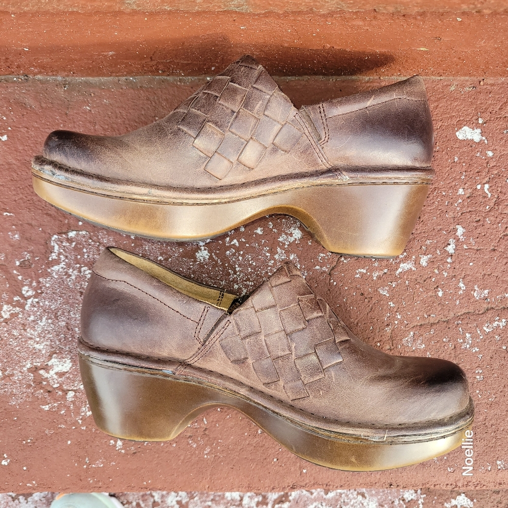 Ariat clogs